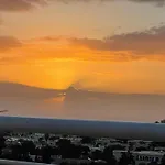 דירה Jaysky Penthouse On Etna Street מליאהה