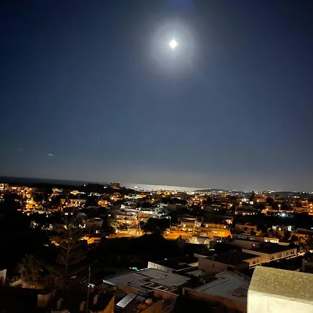 Jaysky Penthouse On Etna Street * メーリッハ