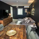 Jaysky Penthouse On Etna Street Appartement