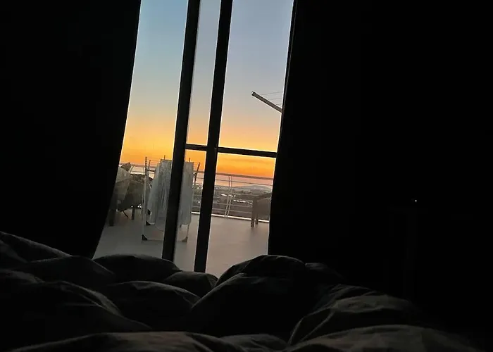 Jaysky Penthouse On Etna Street 梅利哈