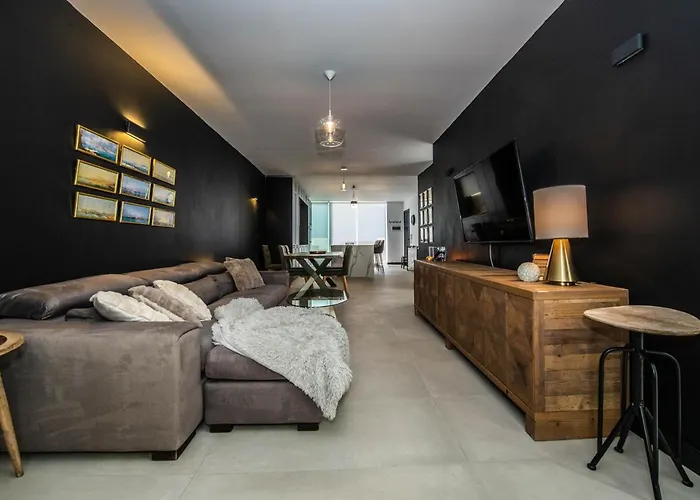 Jaysky Penthouse On Etna Street 公寓 *