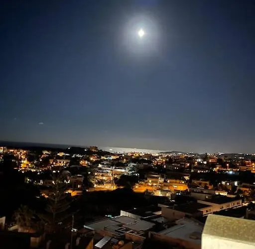 Jaysky Penthouse On Etna Street 梅利哈